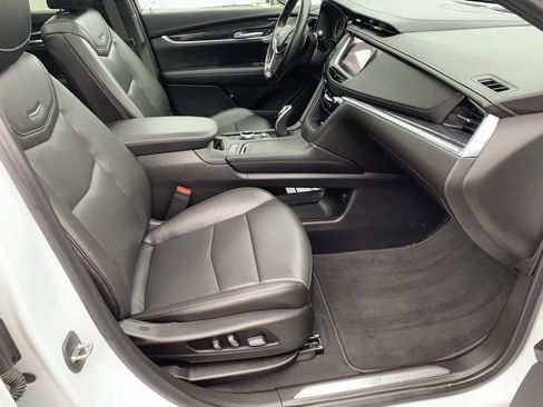 Used 2021 Cadillac XT5 Premium Luxury image 30