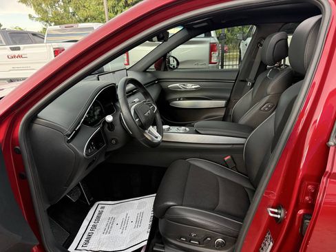 Used 2023 Genesis GV70 2.5T w/ Sport Prestige Package AWD/4WD image 7