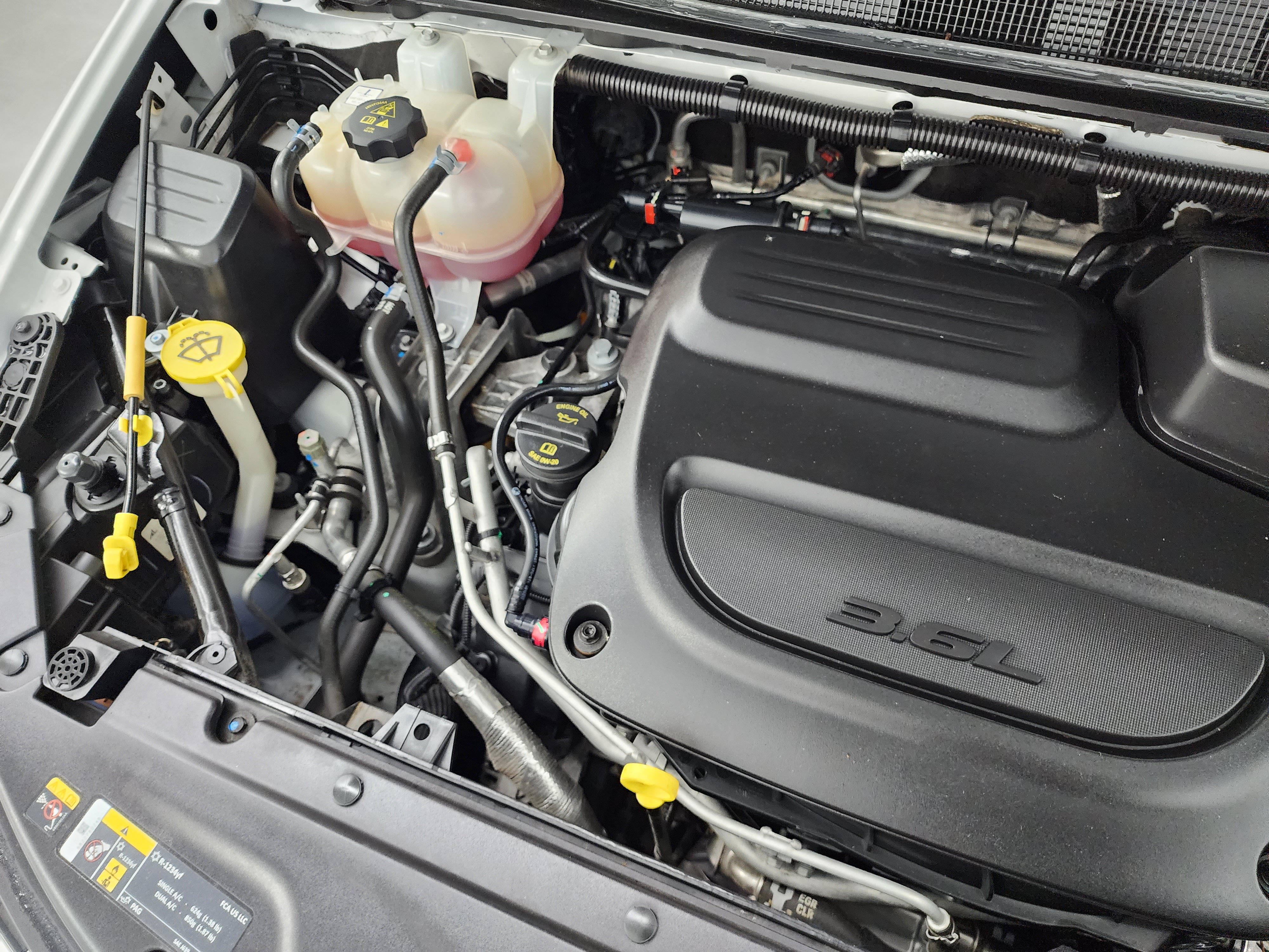 Used 2024 Chrysler Pacifica Touring-L FWD image 19