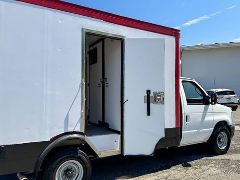Used 2024 Ford E-350 and Econoline 350 Super Duty w/ Power Windows & Locks Group RWD image 14