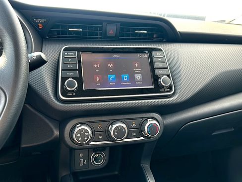 New 2025 Nissan Kicks Play S image 21