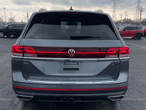 Used 2024 Volkswagen Atlas SEL image 4