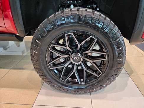 New 2026 GMC Sierra 2500 AT4 w/ AT4 Premium Plus Package image 5