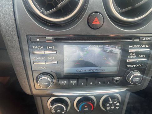 Used 2012 Nissan Rogue S w/ Special Edition Pkg AWD/4WD image 6