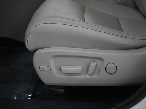 Used 2017 Toyota Highlander XLE w/ Protection Package #3 AWD/4WD image 22