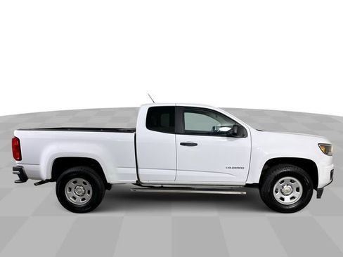 Used 2018 Chevrolet Colorado W/T w/ WT Convenience Package RWD image 9