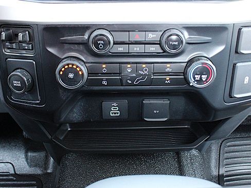 Used 2025 Ford F250 XL w/ XL Chrome Package RWD image 21