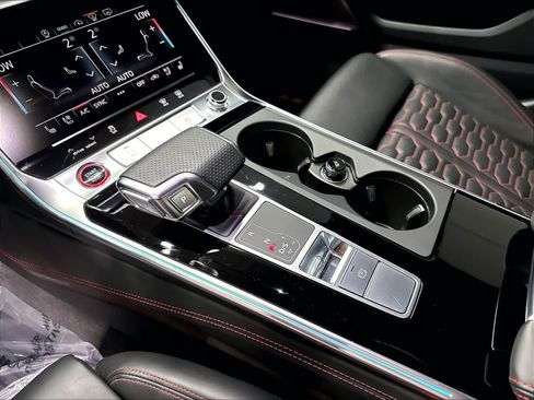 Used 2022 Audi RS 6 AWD/4WD image 19