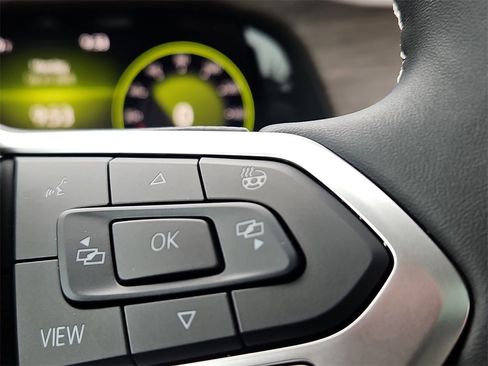 New 2025 Volkswagen Atlas SEL image 14