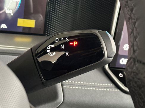 New 2026 Volkswagen Tiguan SE R-Line image 20