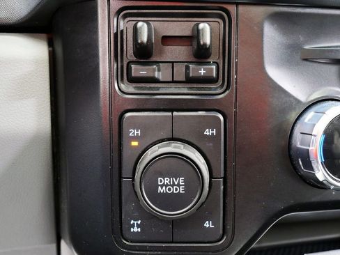 Used 2024 Ford F250 Limited w/ FX4 Off-Road Package AWD/4WD image 31