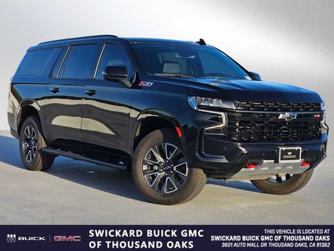 Used 2023 Chevrolet Suburban Z71 w/ Luxury Package image 1