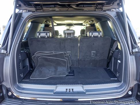 Used 2024 Ford Expedition Platinum image 31