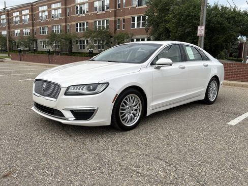 Used 2017 Lincoln MKZ Select w/ Select Plus Package AWD/4WD image 39