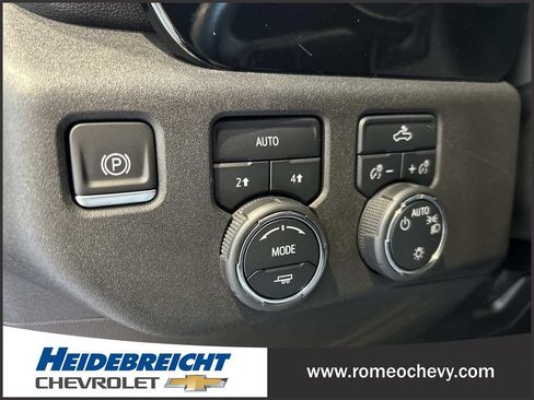 Used 2023 Chevrolet Silverado 1500 LT AWD/4WD image 30
