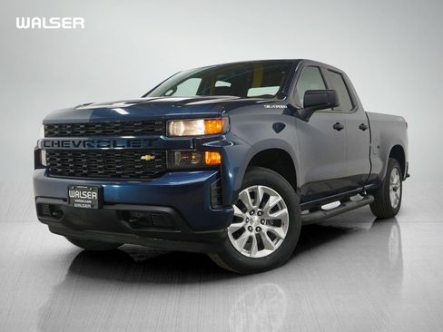 Used 2020 Chevrolet Silverado 1500 Custom w/ Trailering Package image 1