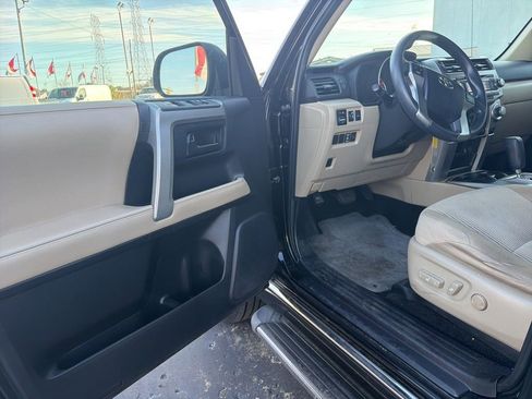 Used 2011 Toyota 4Runner SR5 image 16