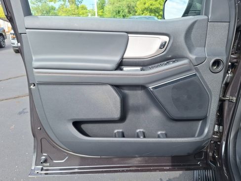 New 2025 Ford Expedition Active image 2