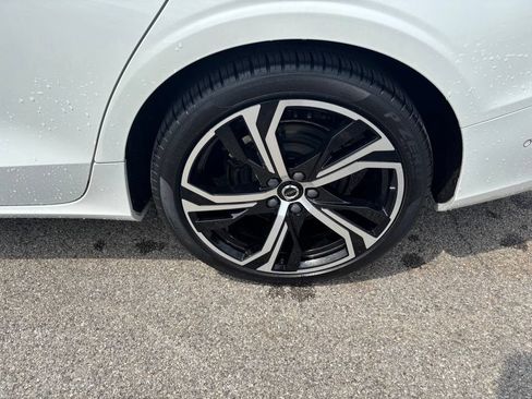 Certified 2024 Volvo S60 B5 Plus w/ Climate Package AWD/4WD image 32