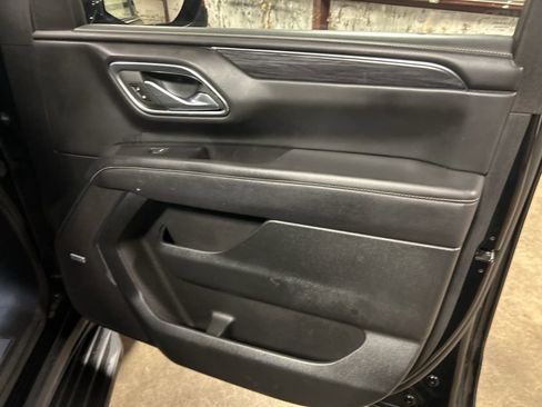 Used 2024 GMC Yukon SLT image 32