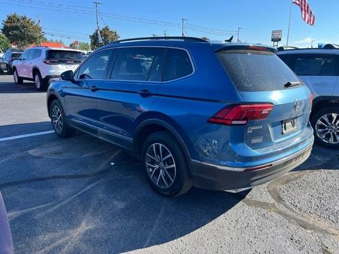 Used 2020 Volkswagen Tiguan SE AWD/4WD image 3