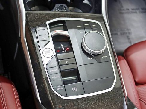 Used 2023 BMW 330i xDrive Sedan w/ Premium Package image 25