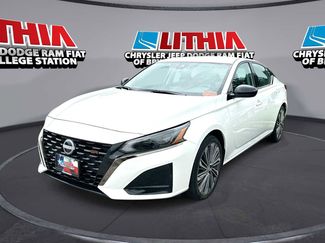 Used 2025 Nissan Altima 2.5 SR FWD video 1