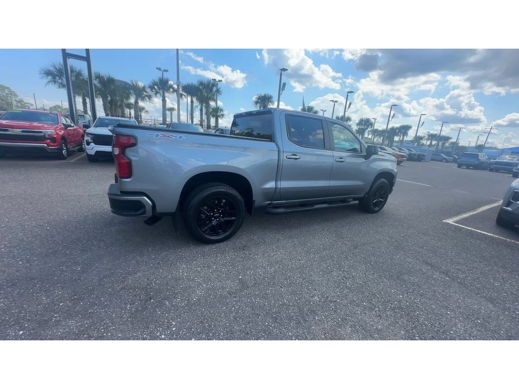 Used 2024 Chevrolet Silverado 1500 RST AWD/4WD image 8