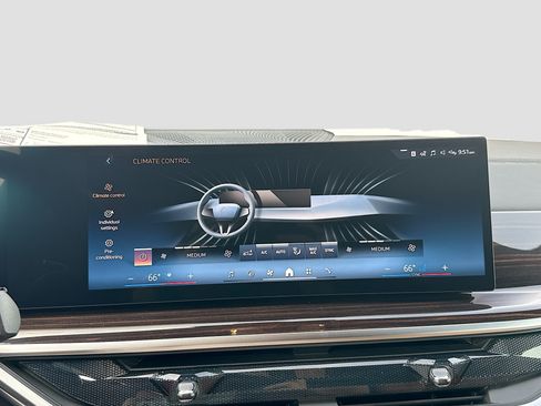 New 2026 BMW X5 xDrive50e w/ M Sport Package AWD/4WD image 36