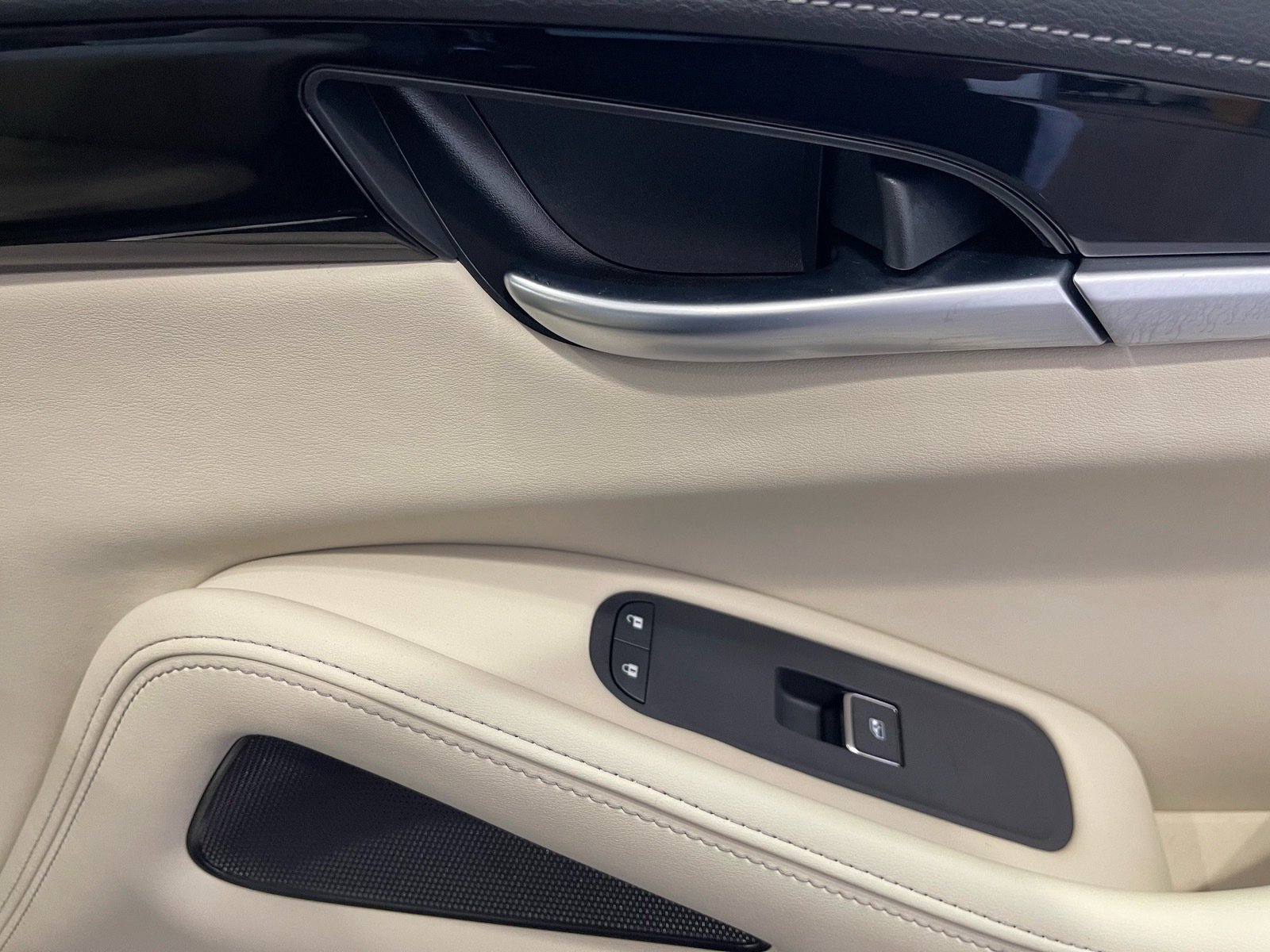 Used 2025 INFINITI QX60 Pure FWD image 39