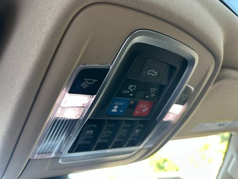 Used 2019 RAM 1500 Limited AWD/4WD image 43