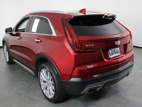 Used 2021 Cadillac XT4 Premium Luxury w/ LPO, Radiant Package image 3