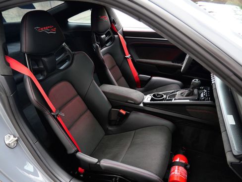 Used 2025 Porsche 911 GT3 RS RWD image 30