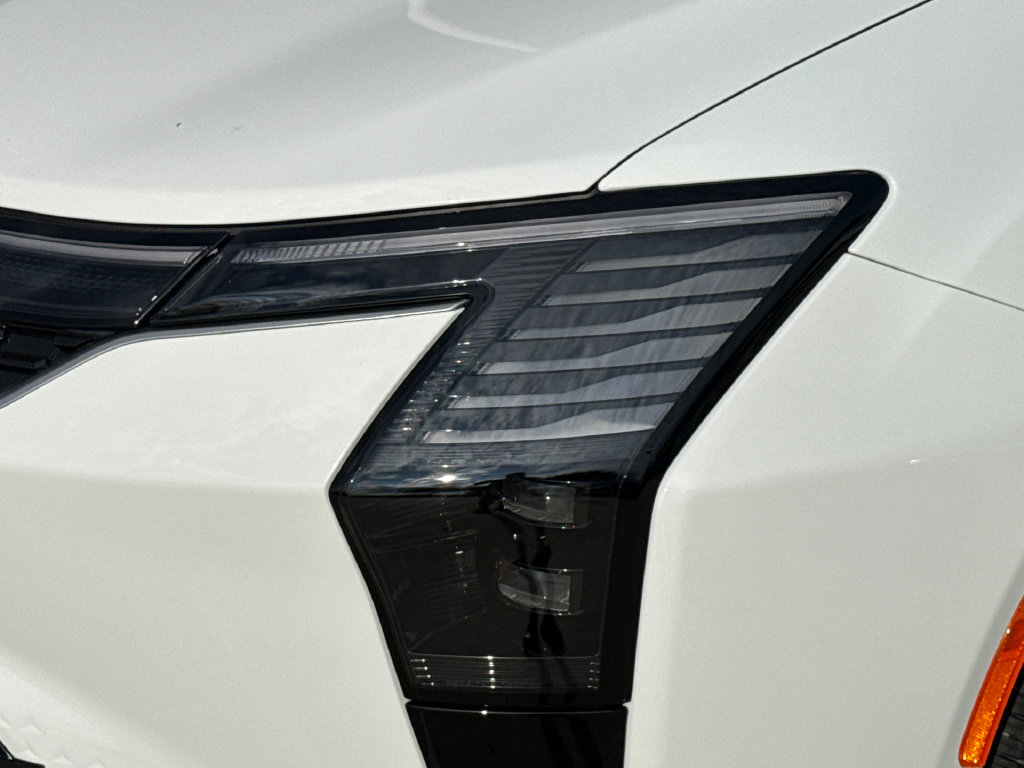 New 2027 Chrysler Pacifica Select FWD image 4