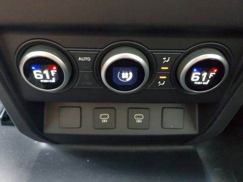 Certified 2025 Land Rover Defender 90 S image 18