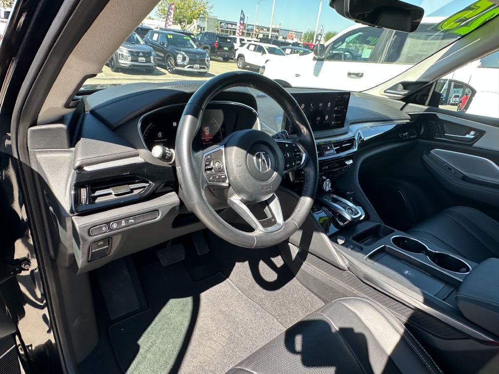 Used 2025 Acura MDX w/ Technology Package FWD image 25
