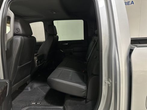 Used 2022 GMC Sierra 2500 Denali image 8