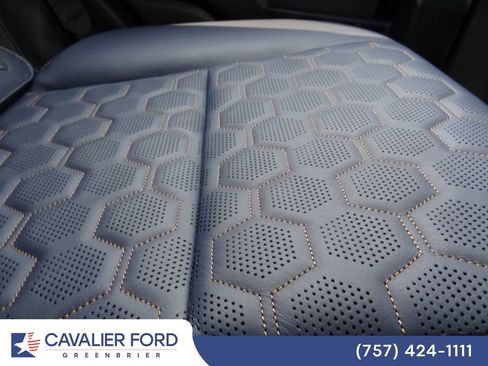 Used 2026 Toyota 4Runner Platinum AWD/4WD image 14