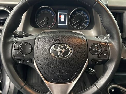 Used 2018 Toyota RAV4 XLE w/ Plus Extra Value Package AWD/4WD image 15