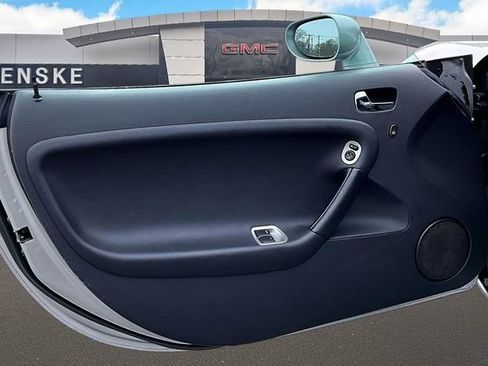 Used 2007 Pontiac Solstice Convertible w/ Premium Package image 16