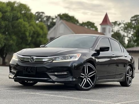 Used 2017 Honda Accord Sport Special Edition image 1