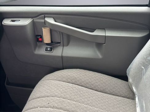 New 2026 GMC Savana 3500 w/ Power Convenience Package RWD image 21