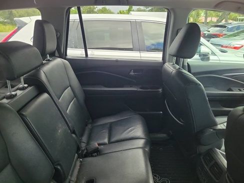 Used 2021 Honda Pilot Special Edition image 4