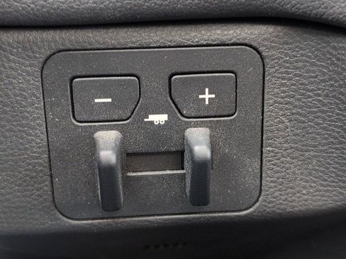 Used 2023 Toyota Sequoia SR5 w/ SR5 Premium Package image 21