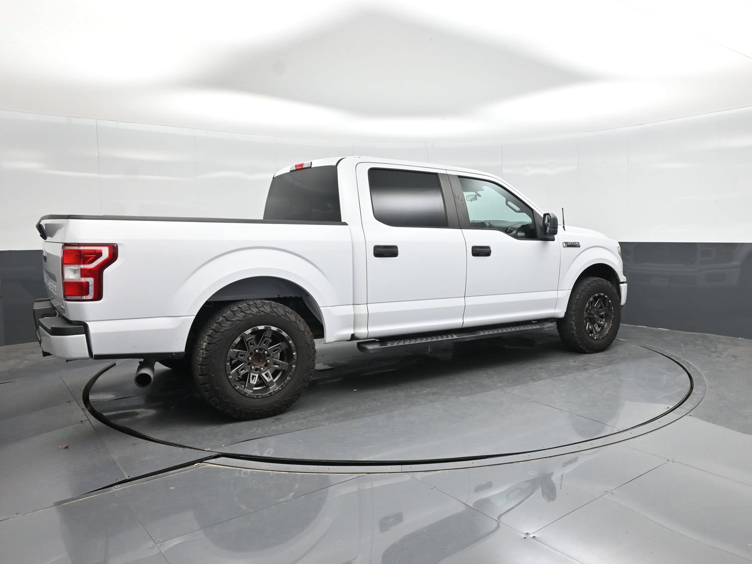 Used 2019 Ford F150 XL w/ Equipment Group 101A Mid RWD image 11