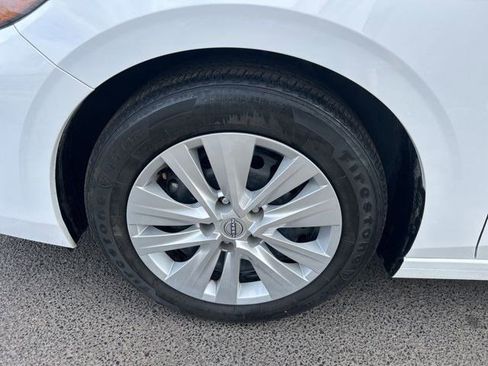 Used 2024 Nissan Sentra S image 43