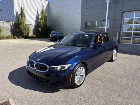Certified 2023 BMW 330i xDrive Sedan w/ Premium Package image 3