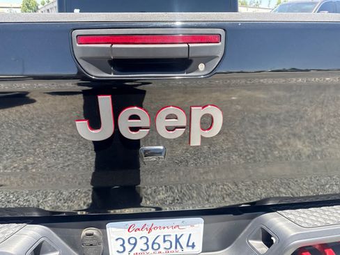 Used 2020 Jeep Gladiator Rubicon AWD/4WD image 13