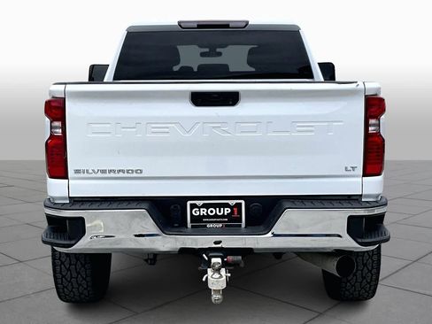Used 2022 Chevrolet Silverado 2500 LT w/ Convenience Package image 5