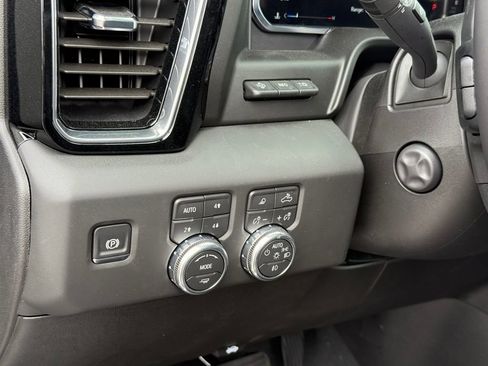 New 2026 GMC Sierra 1500 Denali w/ Technology Package image 17